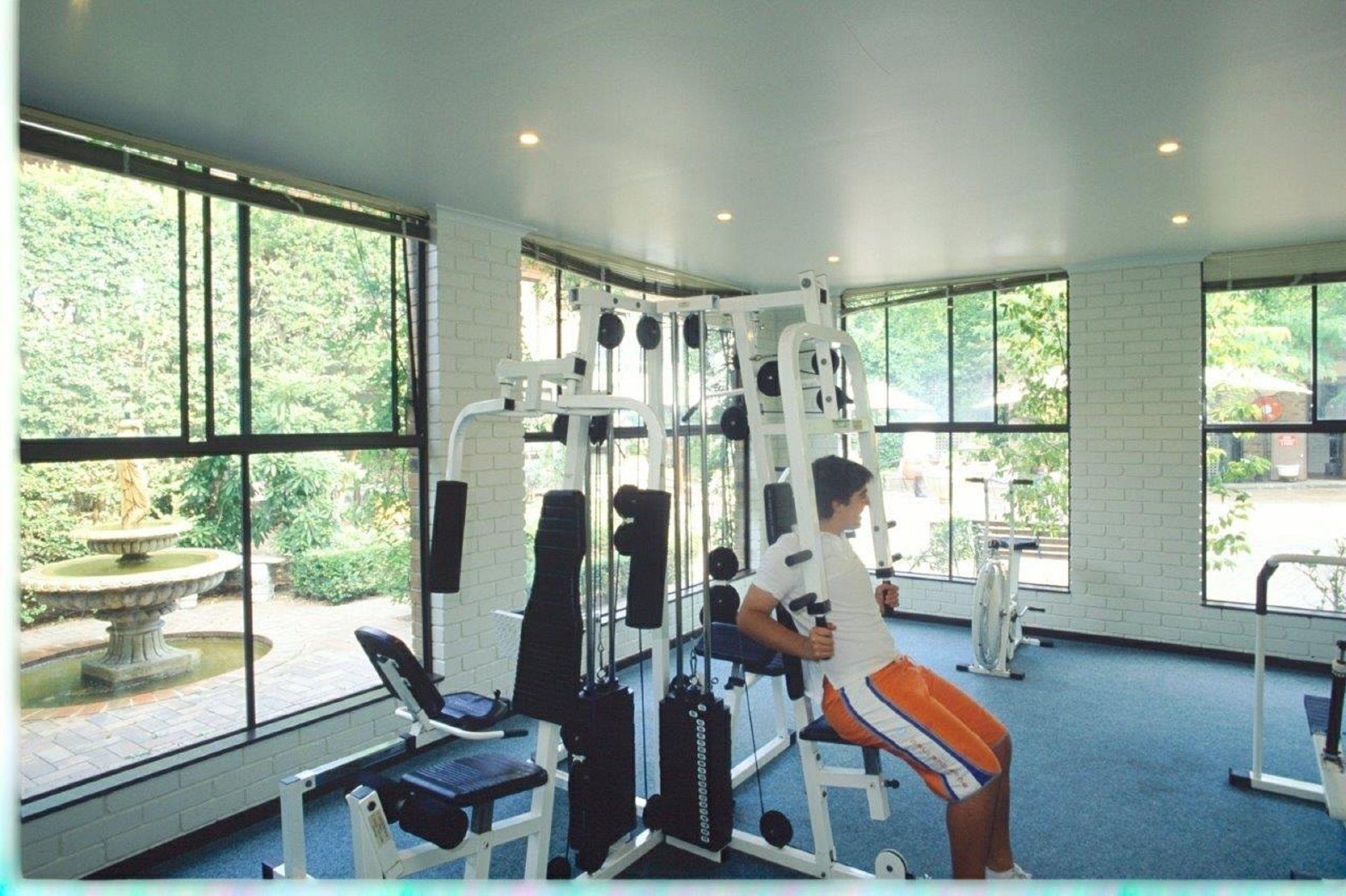Best Western Plus The Tudor Box Hill Extérieur photo