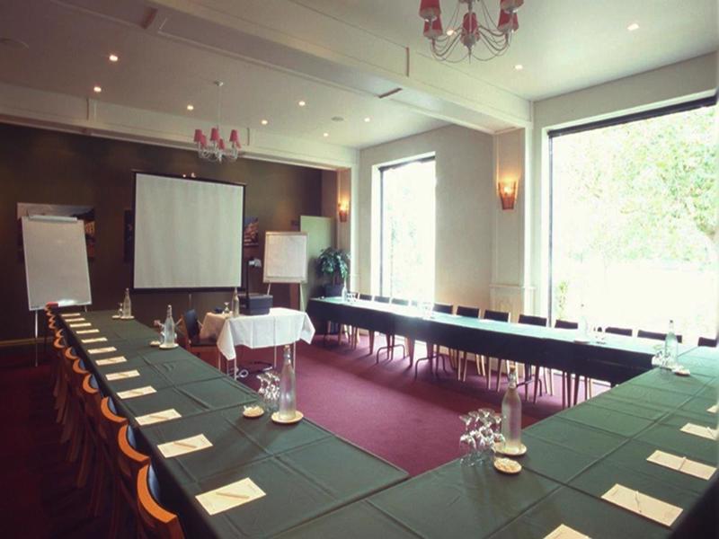 Best Western Plus The Tudor Box Hill Extérieur photo