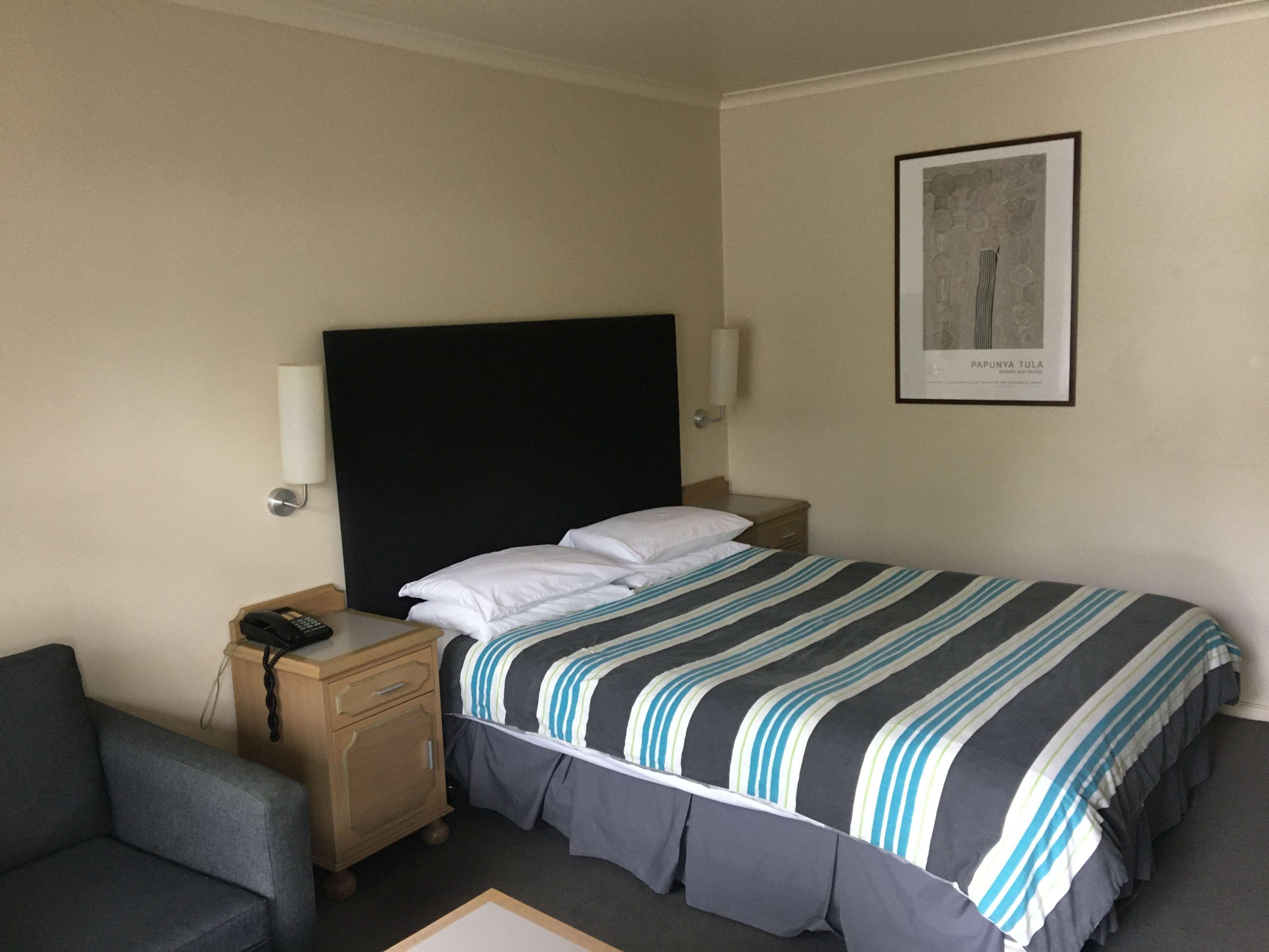 Best Western Plus The Tudor Box Hill Extérieur photo