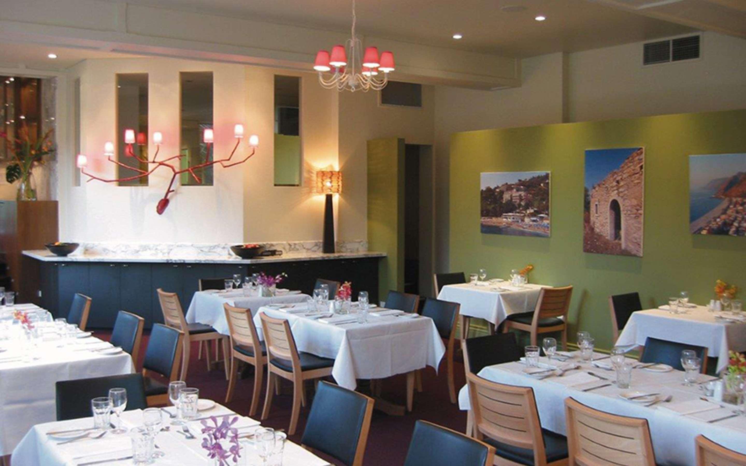 Best Western Plus The Tudor Box Hill Extérieur photo